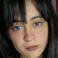 Akira Isabella Nua