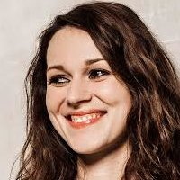 Alexandra Horvath Nua