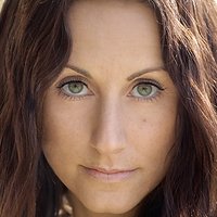 Amanda Barton Nua