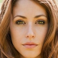 Amanda Crew Nua