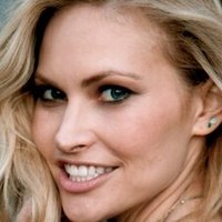 Amanda Loncar Nua