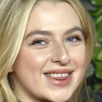 Anais Gallagher Nua