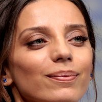 Angela Sarafyan Nua