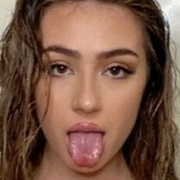 Angelina Guercio Nua