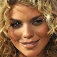 Anna Lynn Brown Nua
