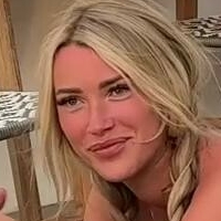 Annabella Sinclair Nua