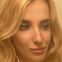 anniechloesworld Nua