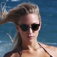 Ava Lange Nua