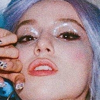 Ava Max Nua