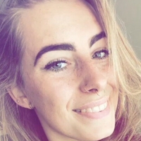 Blondinbelka Nua