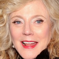 Blythe Danner Nua