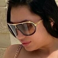 Bombshell Mel Nua