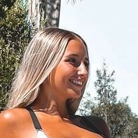 BustyAna Nua