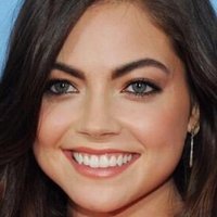 Caitlin Carver Nua