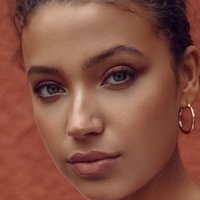 Candice Blackburn Nua