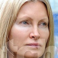 Caprice Bourret Nua