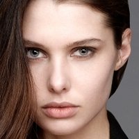 Carla Vial Nua