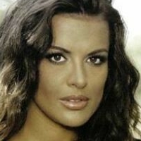 Christina Cruz Nua