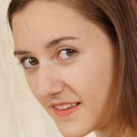 Claire Evans Nua
