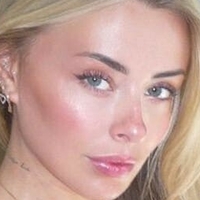 Corinna Kop Nua