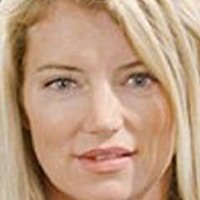 Cynthia Watros Nua