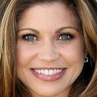 Danielle Fishel Karp Nua