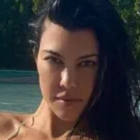 Diskussion: Kourtney Kardashian Nua