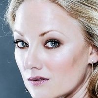 Dorette Potgieter Nua