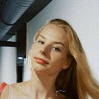 Dorka Juhasz Nua