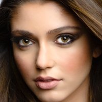 Emilia Ares Zoryan Nua