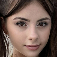 emiliabrookss Nua