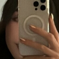 emilie.oficial Nua