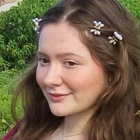 Emma Kenney Nua