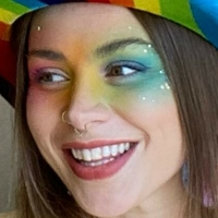 Emmily Mello Nua