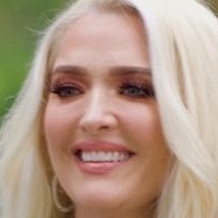 Erika Jayne Nua
