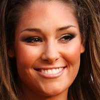 Erin McNaught Nua