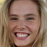 Esther Graf Nua