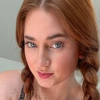 Felicity_Freckle Nua
