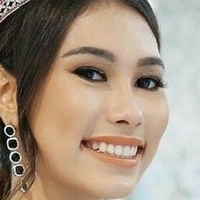 Frederika Alexis Cull Nua