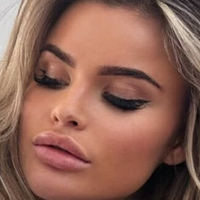 Hailey Baker Nua
