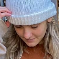 Hannah Schlenker Nua