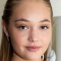Jasmine Hendriks Nua