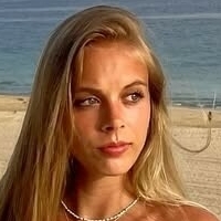 Josy May Diekmann Nua