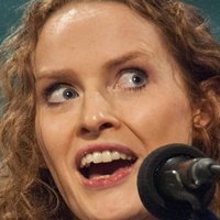 Kate Williams Nua