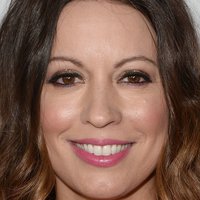 Kay Cannon Nua