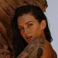 kaylalaurenofficial Nua