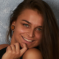 Kolozsi Rebeka Nua