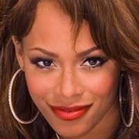 Kristal Marshall Nua