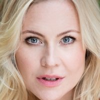 Kristin Booth Nua