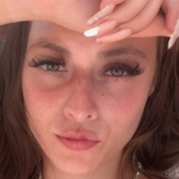 Laura Frey (l.frxy) Fakes Nua